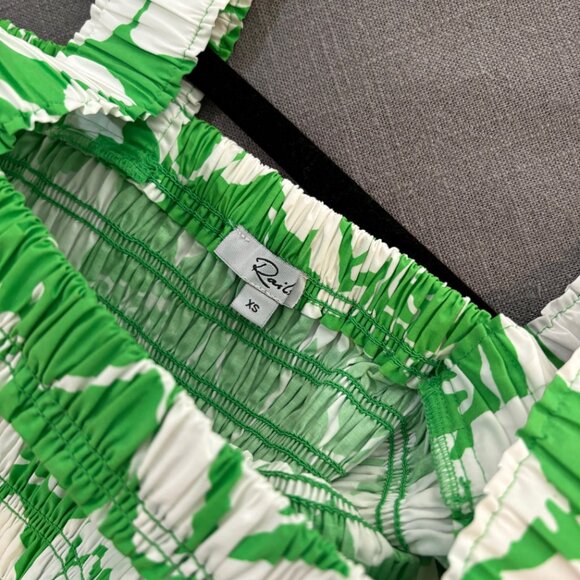 Rails Seville Dress in Green Lotus Print Smocked & Sleeveless size XS - Picture 5 of 8